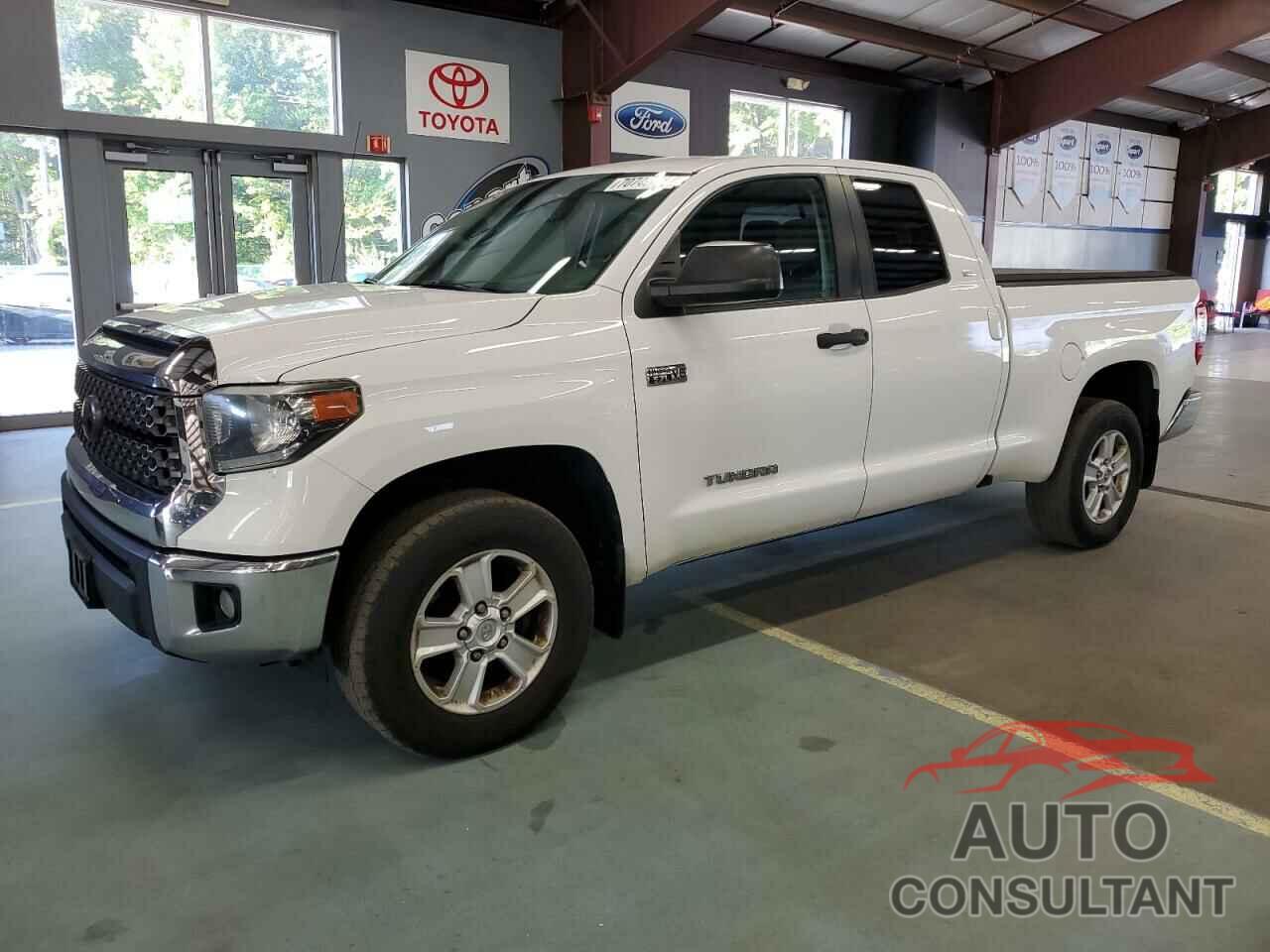 TOYOTA TUNDRA 2018 - 5TFUY5F16JX710214