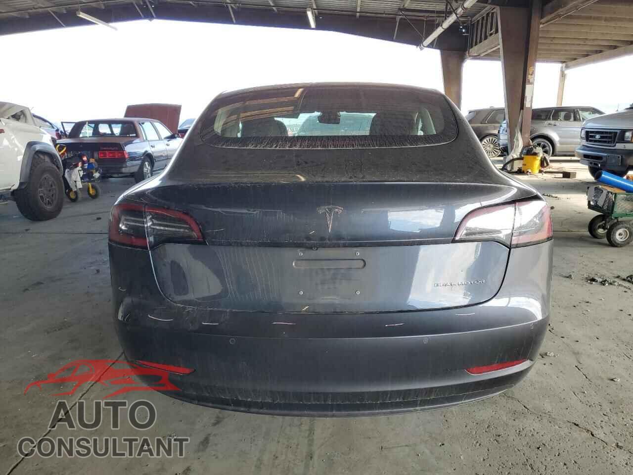 TESLA MODEL 3 2018 - 5YJ3E1EB2JF144487