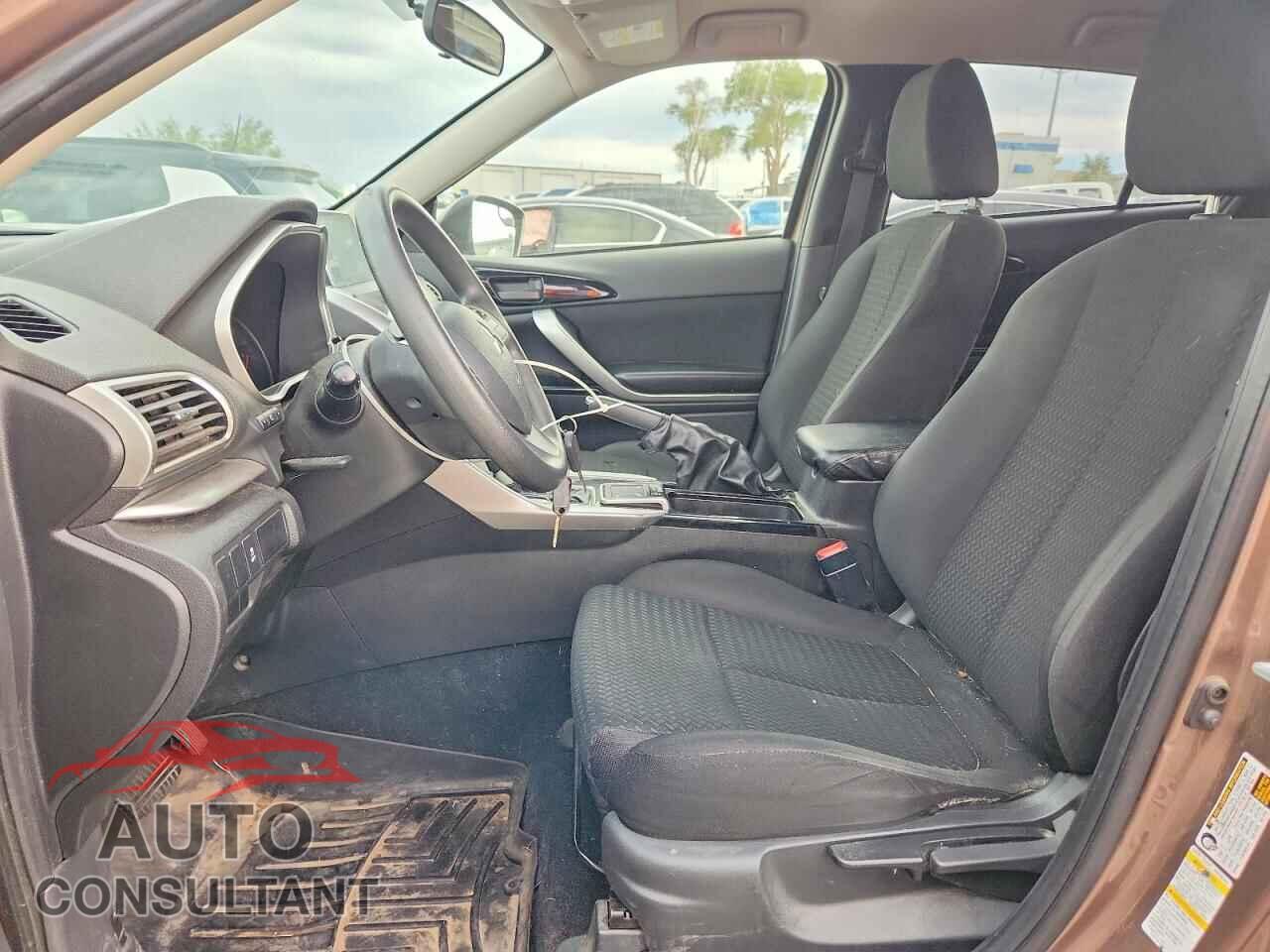 MITSUBISHI ECLIPSE 2019 - JA4AT4AA1KZ000446