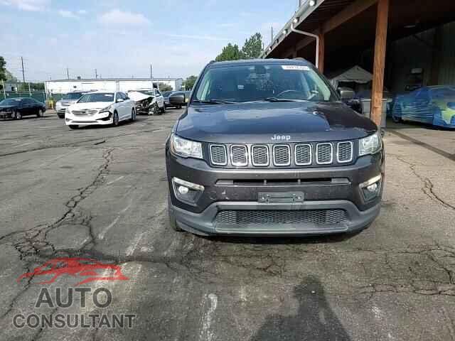 JEEP COMPASS 2018 - 3C4NJDBB2JT458393