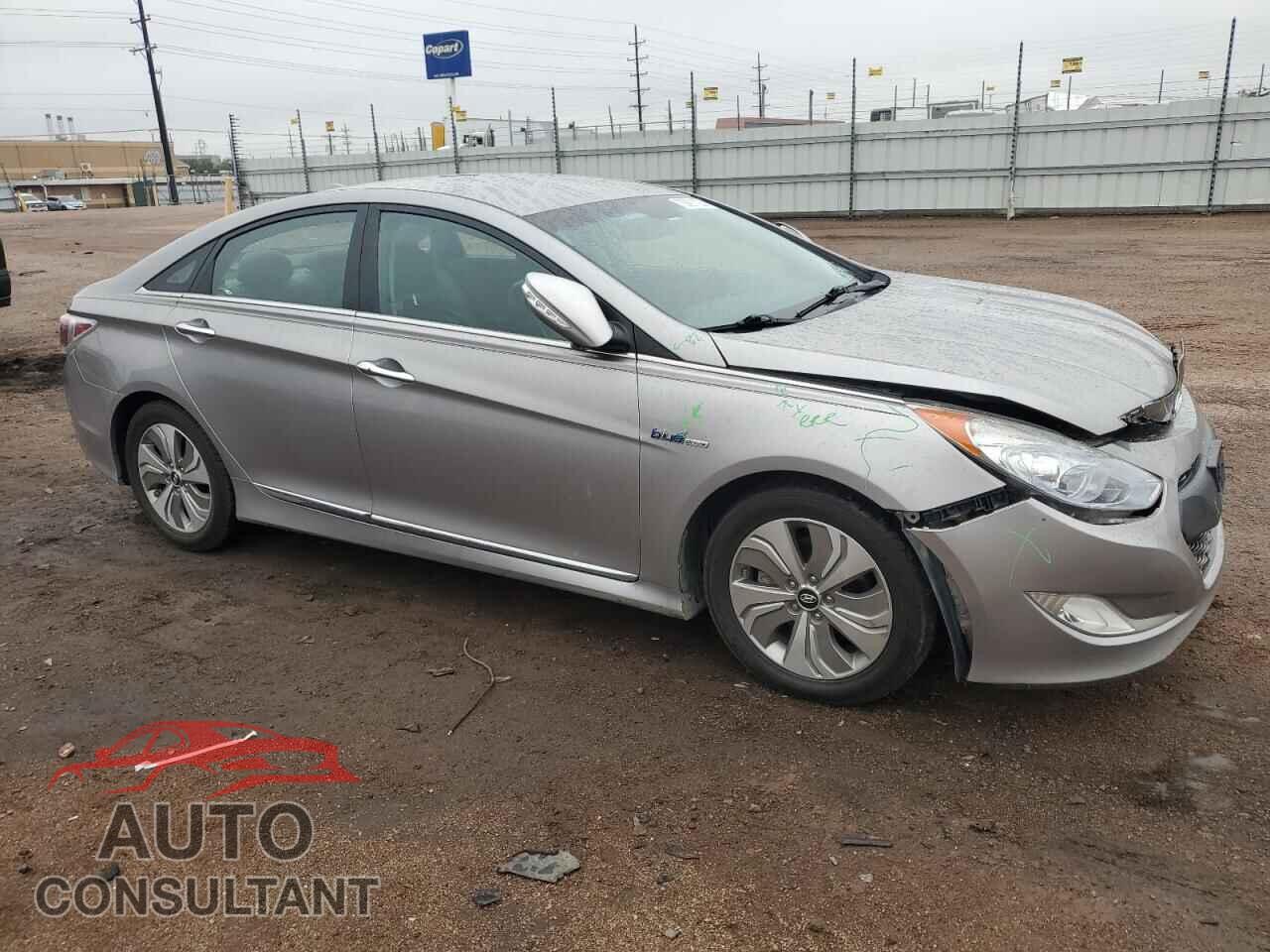 HYUNDAI SONATA 2013 - KMHEC4A48DA101336