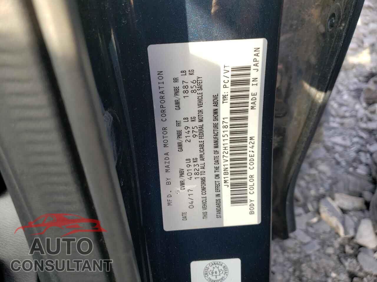 MAZDA 3 2017 - JM1BN1V72H1151871