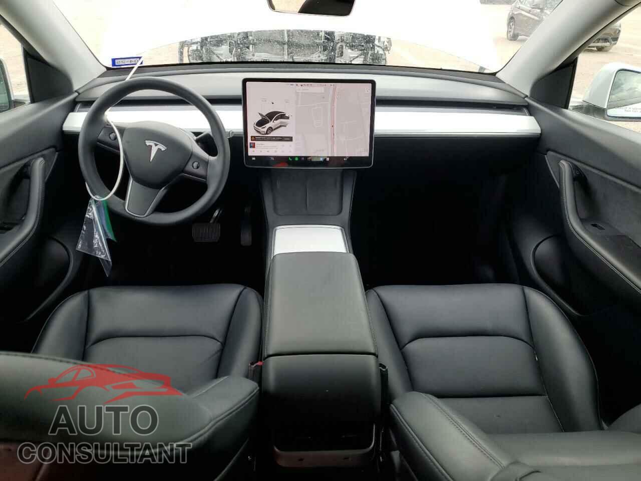 TESLA MODEL Y 2021 - 5YJYGDED3MF134168