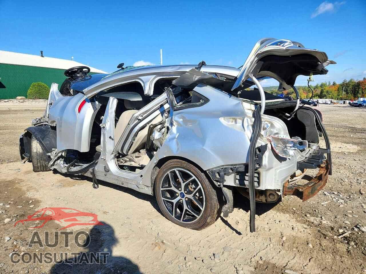 FORD FOCUS 2016 - 1FADP3F20GL308520