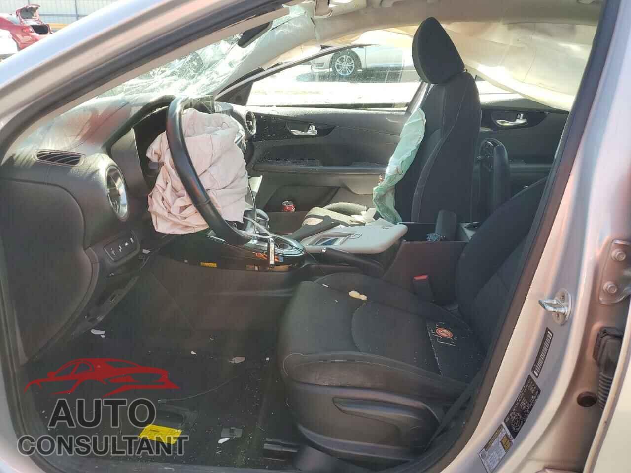 KIA FORTE 2019 - 3KPF54AD1KE082383