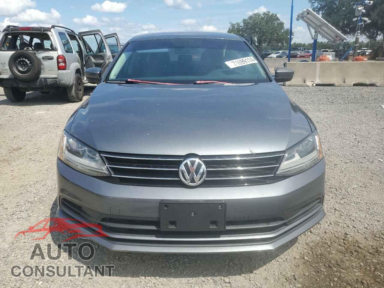 VOLKSWAGEN JETTA 2017 - 3VW2B7AJ6HM230666