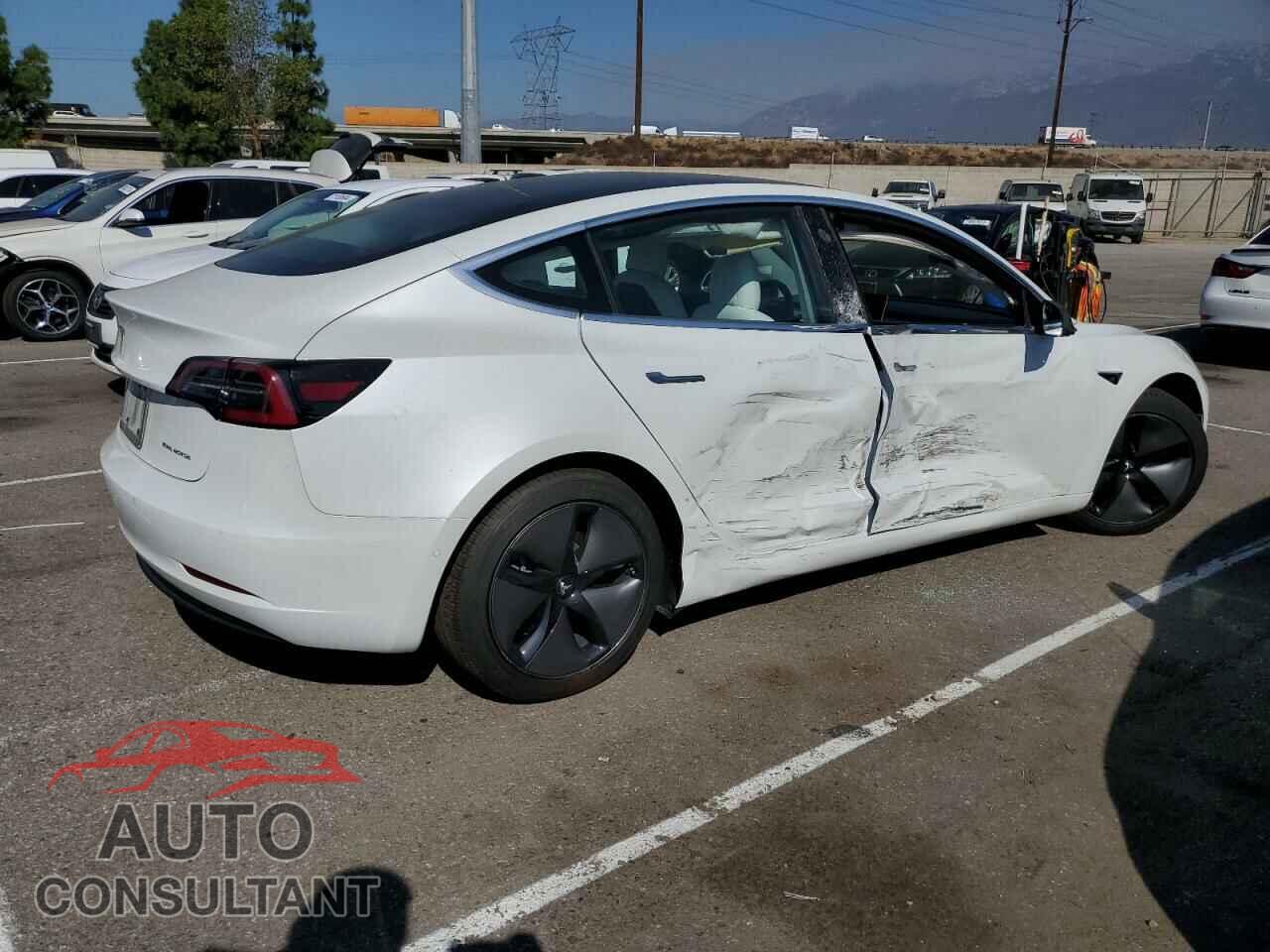 TESLA MODEL 3 2018 - 5YJ3E1EBXJF122298