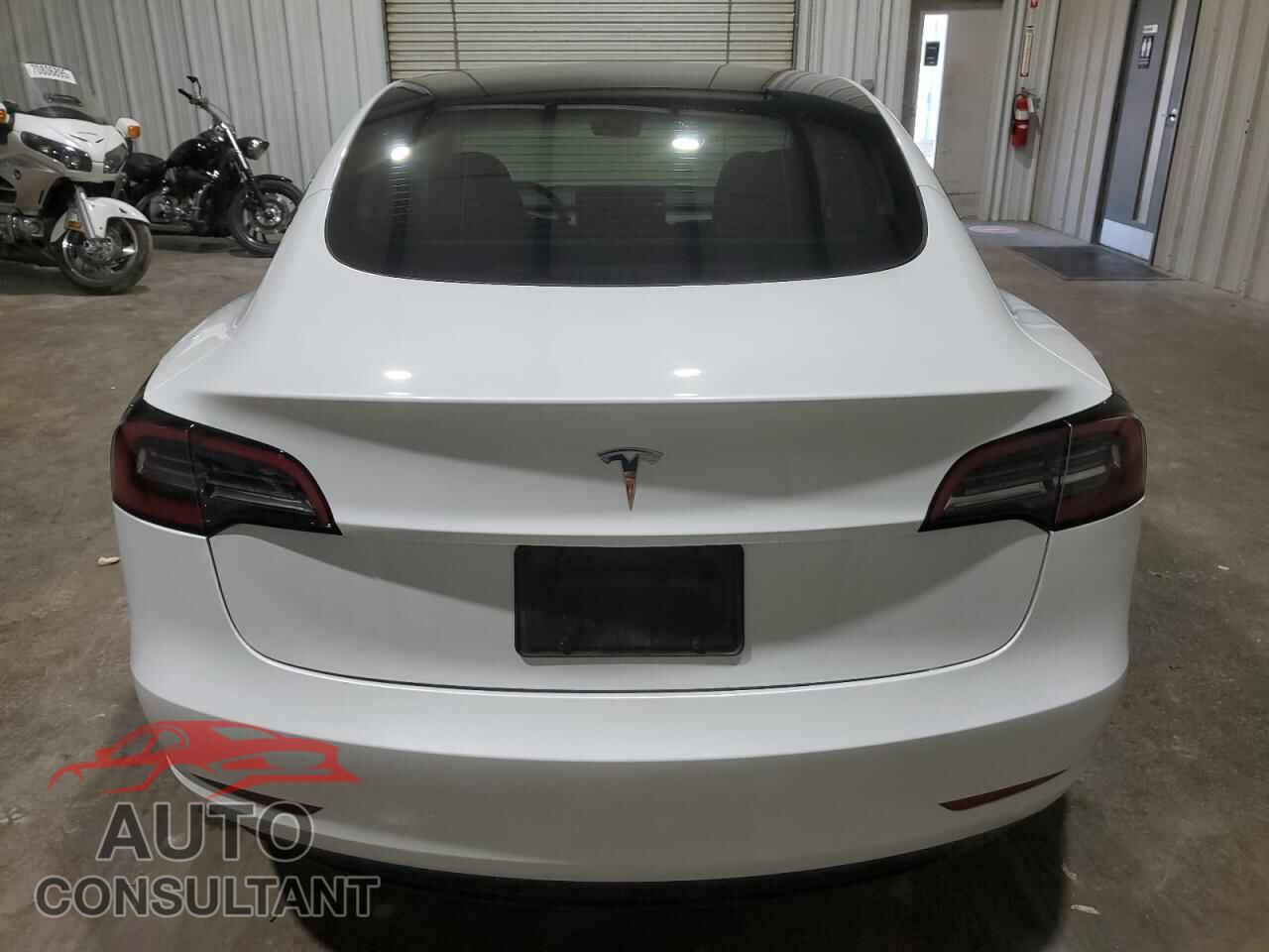 TESLA MODEL 3 2023 - 5YJ3E1EA3PF616373