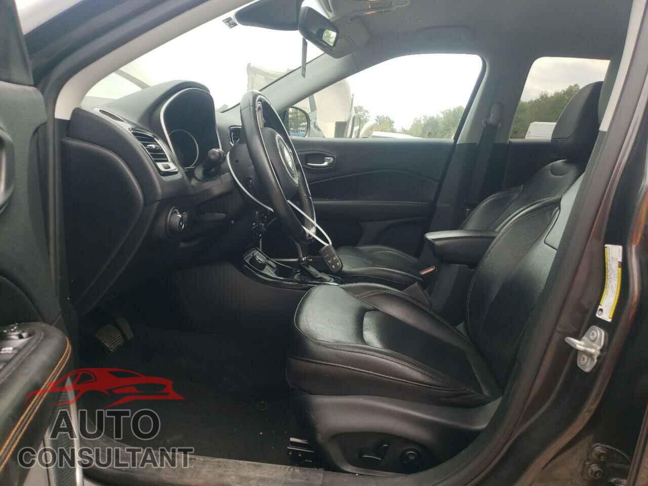 JEEP COMPASS 2019 - 3C4NJDCB3KT747671