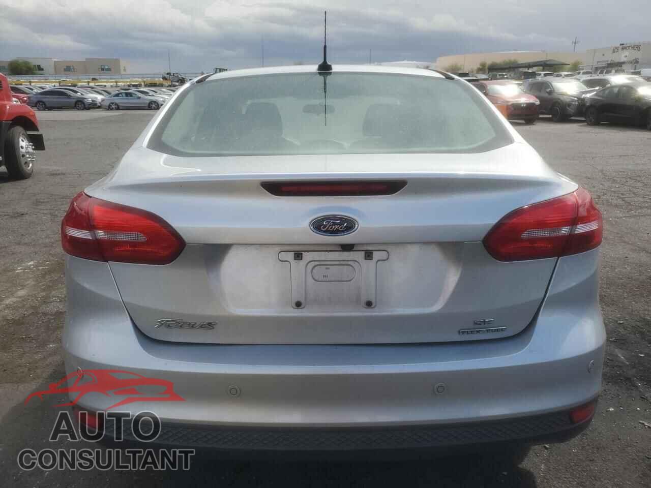FORD FOCUS 2016 - 1FADP3F2XGL207775