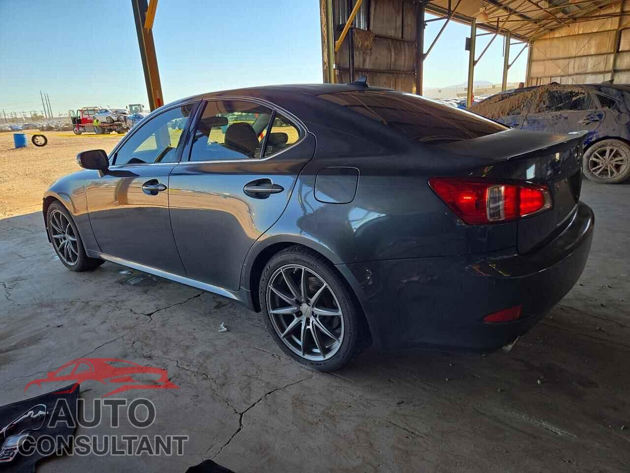 LEXUS IS 2011 - JTHBF5C20B5156755