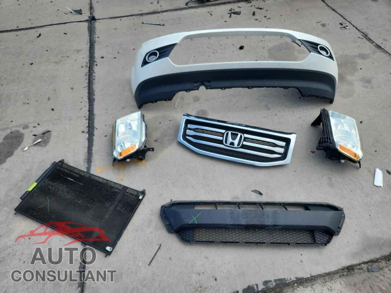 HONDA PILOT 2012 - 5FNYF4H98CB080455