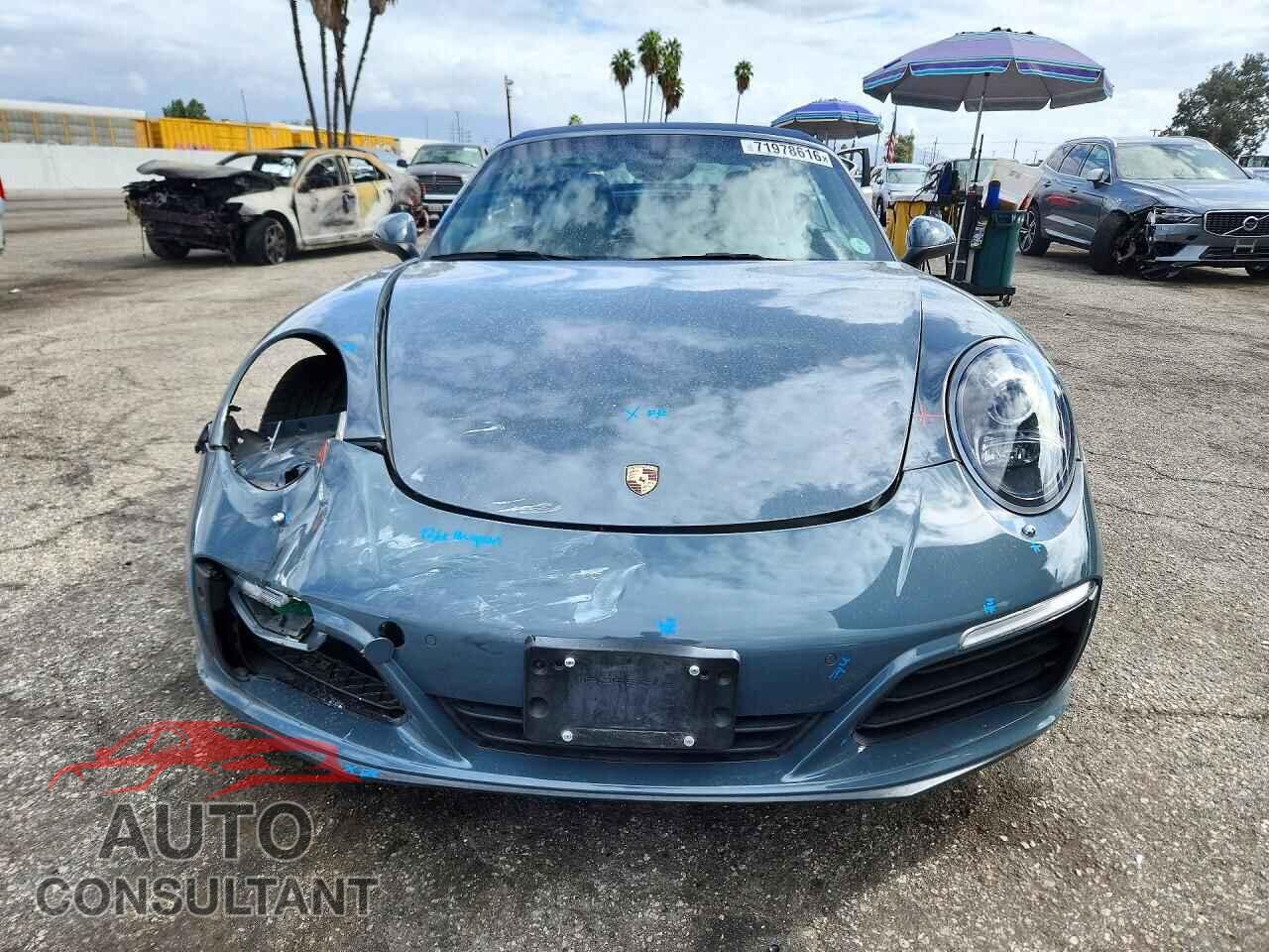 PORSCHE 911 2017 - WP0CA2A9XHS141189