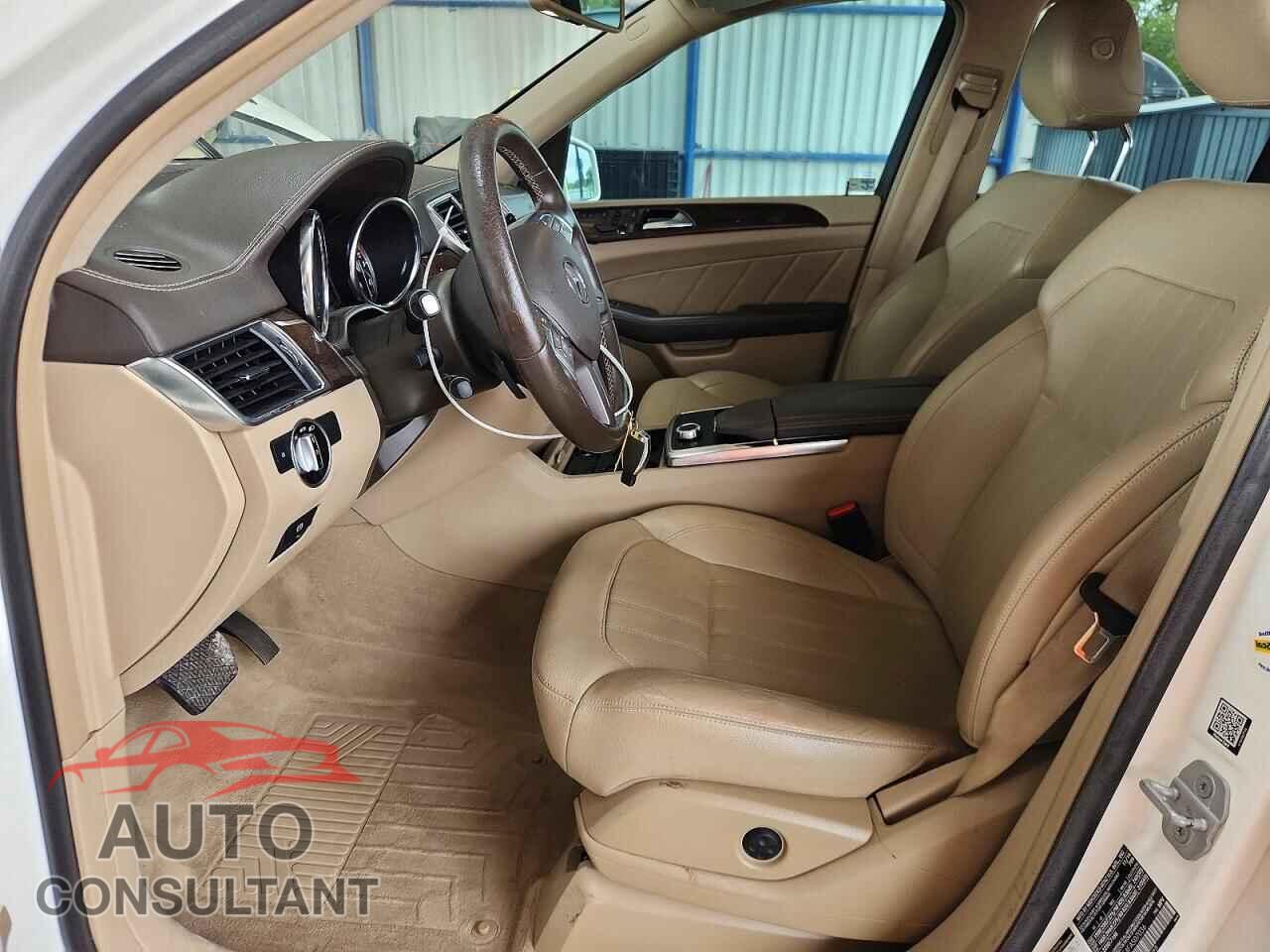 MERCEDES-BENZ GL-CLASS 2015 - 4JGDF6EE4FA507036