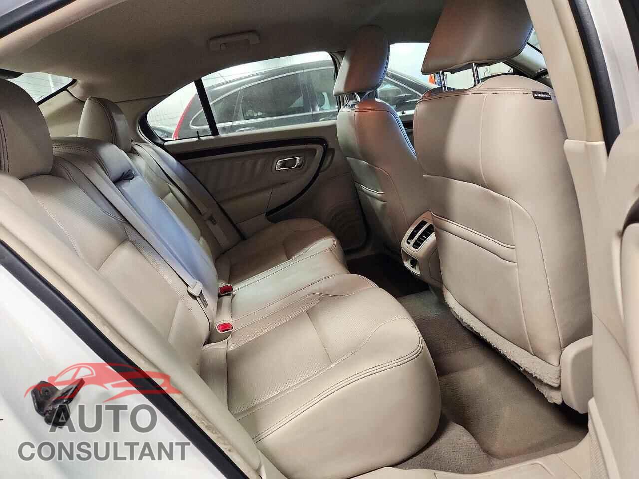 FORD TAURUS 2011 - 1FAHP2FW3BG113365