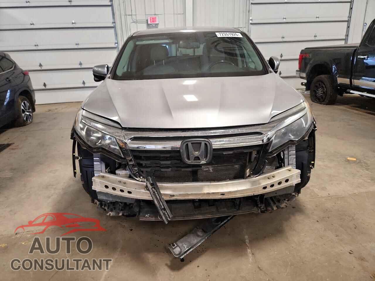HONDA RIDGELINE 2018 - 5FPYK3F6XJB000897