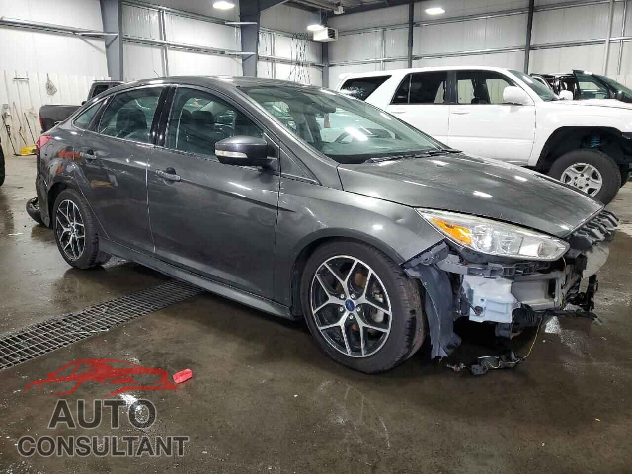 FORD FOCUS 2015 - 1FADP3F29FL334435