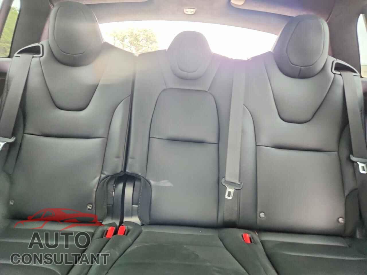 TESLA MODEL X 2020 - 5YJXCDE23LF299528