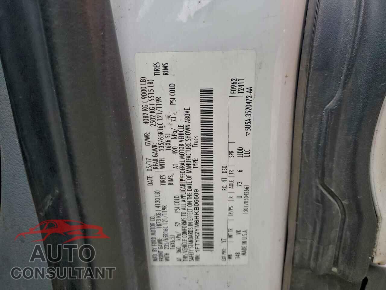 FORD TRANSIT 2017 - 1FTYR2YM6HKB06609