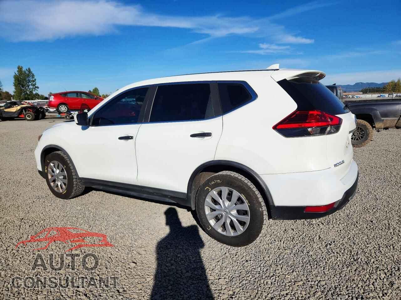 NISSAN ROGUE 2017 - KNMAT2MT3HP569178