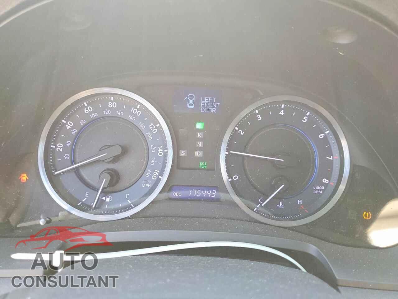 LEXUS IS 2011 - JTHBF5C26B5148739