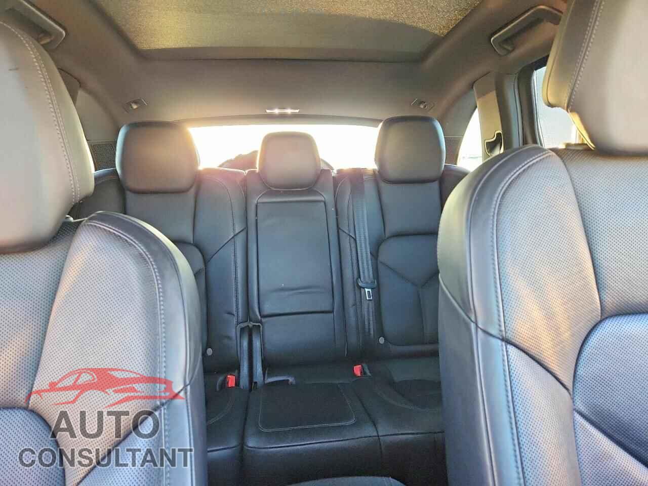 PORSCHE CAYENNE 2016 - WP1AE2A24GLA60954