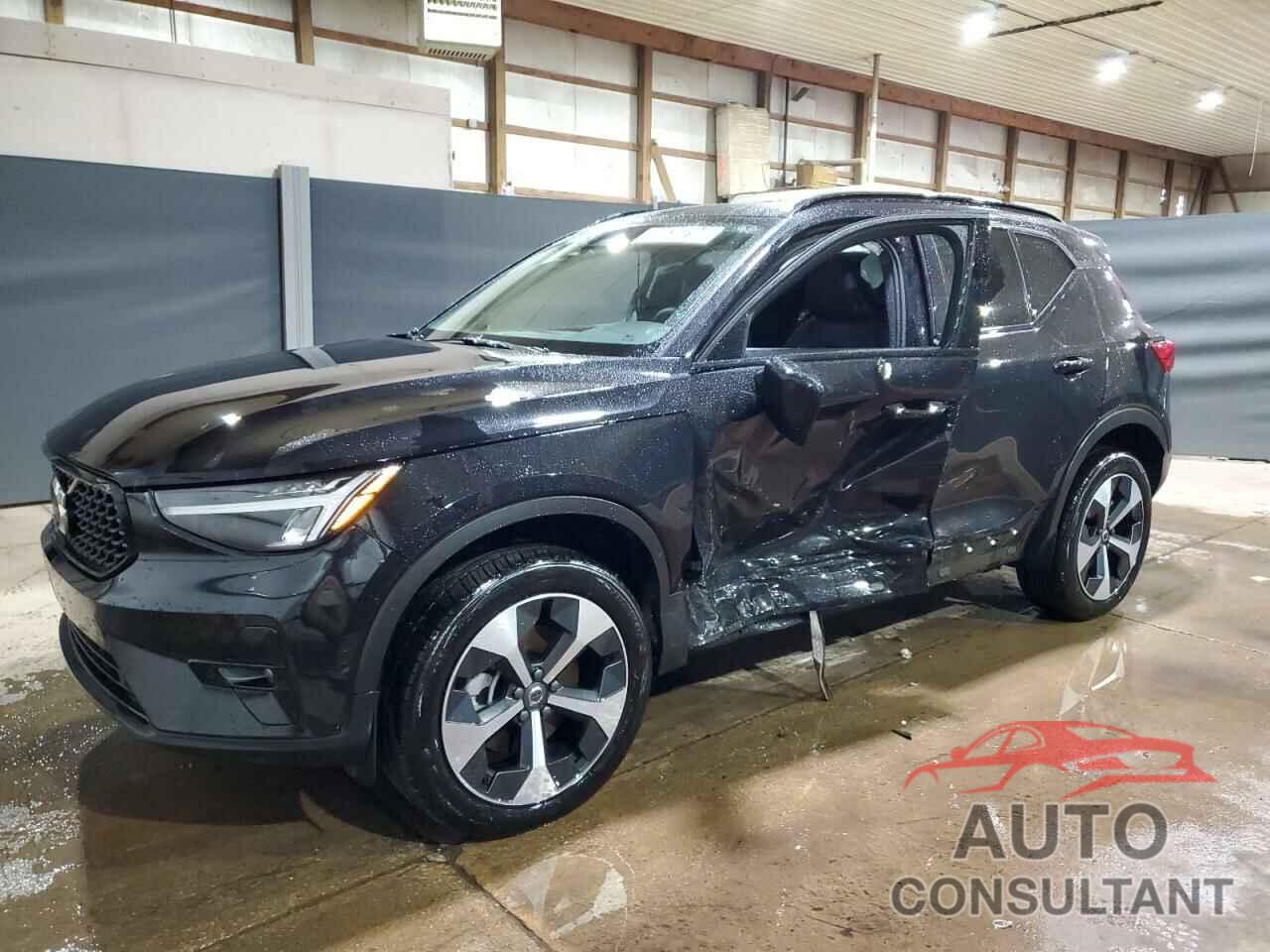 VOLVO XC40 PLUS 2024 - YV4L12UL8R2329506