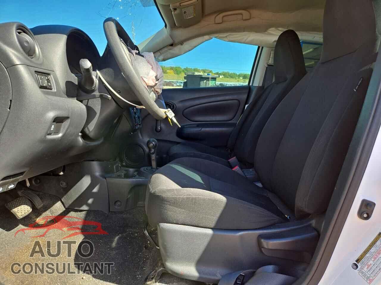 NISSAN VERSA 2017 - 3N1CN7AP3HL857028