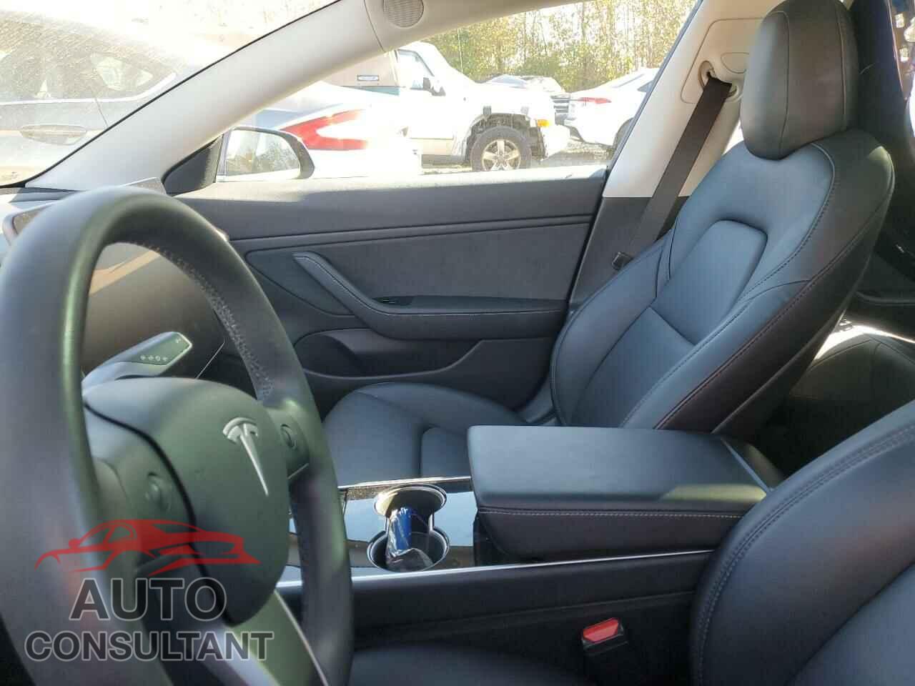 TESLA MODEL 3 2020 - 5YJ3E1EB8LF800601