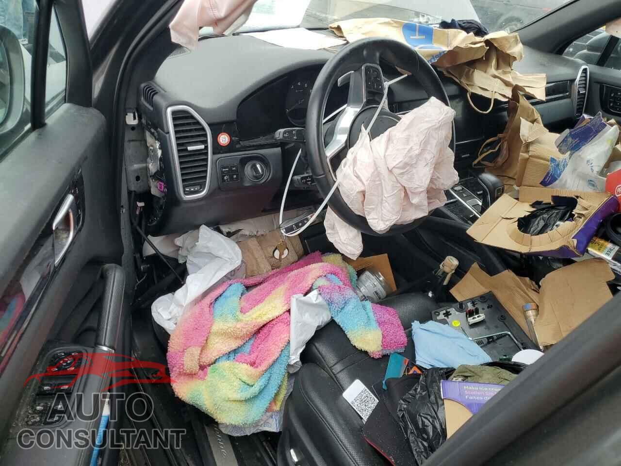 PORSCHE CAYENNE 2019 - WP1AA2AY6KDA09152
