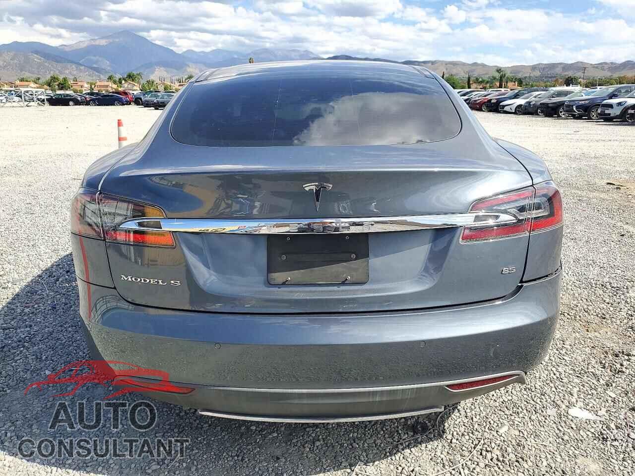 TESLA MODEL S 2014 - 5YJSA1H10EFP43713