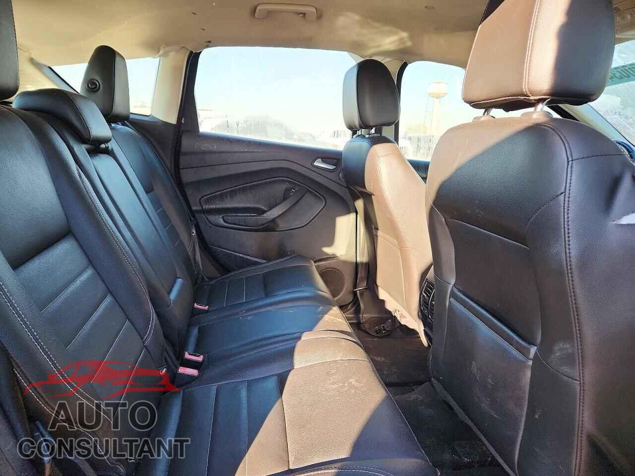 FORD CMAX 2013 - 1FADP5CU7DL536513