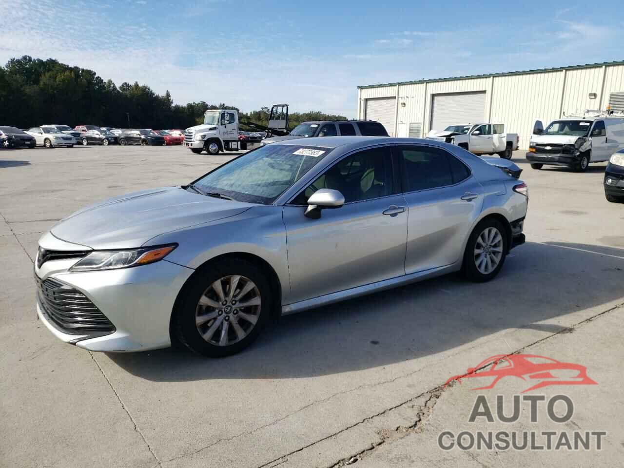 TOYOTA CAMRY 2018 - 4T1B11HKXJU558526