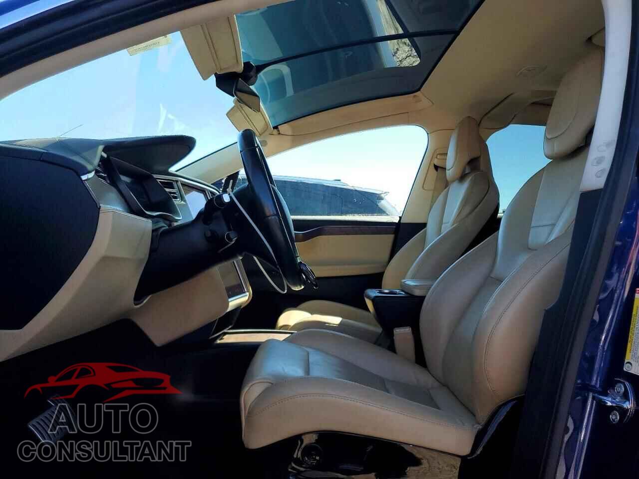 TESLA MODEL X 2016 - 5YJXCBE43GF002415