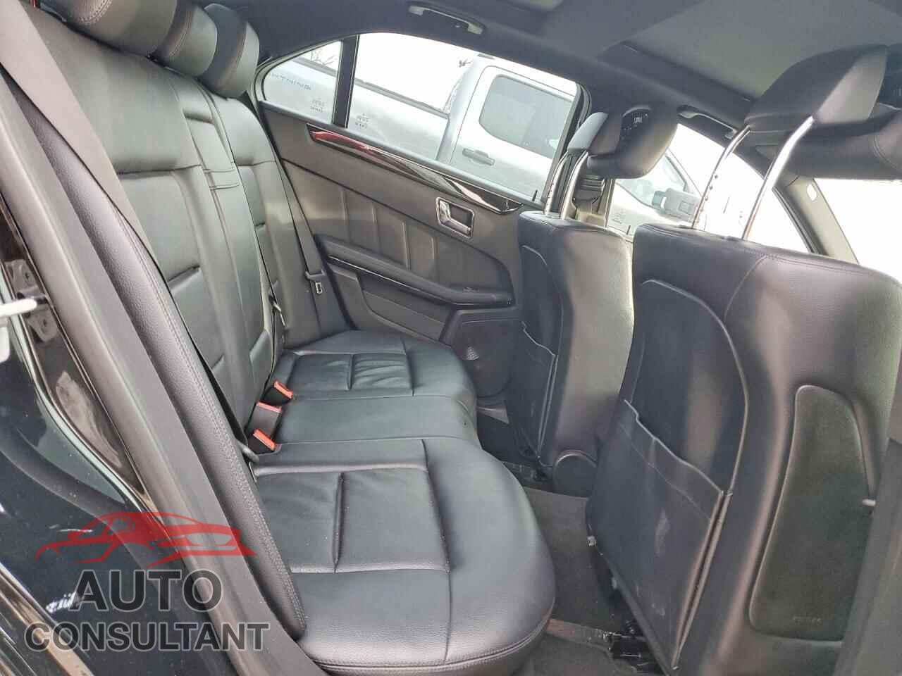 MERCEDES-BENZ E-CLASS 2011 - WDDHF8HB5BA327955