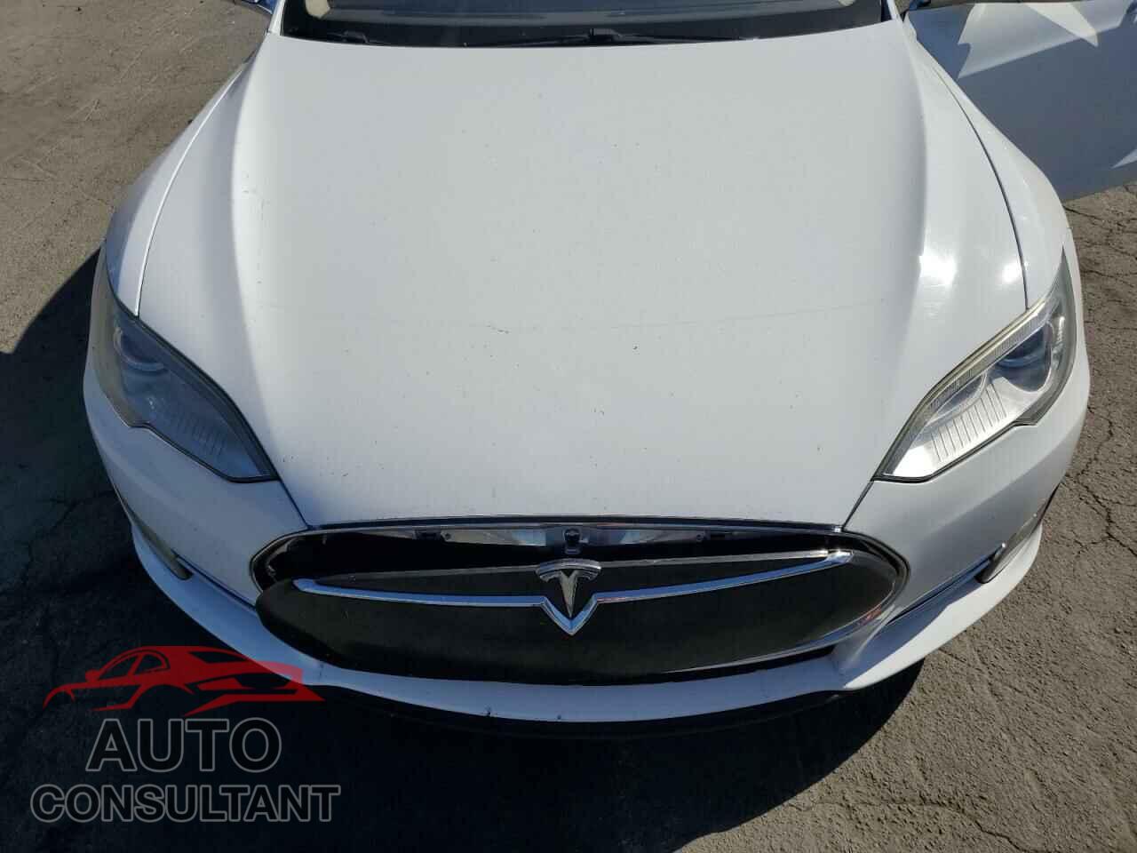 TESLA MODEL S 2013 - 5YJSA1DP8DFP17773