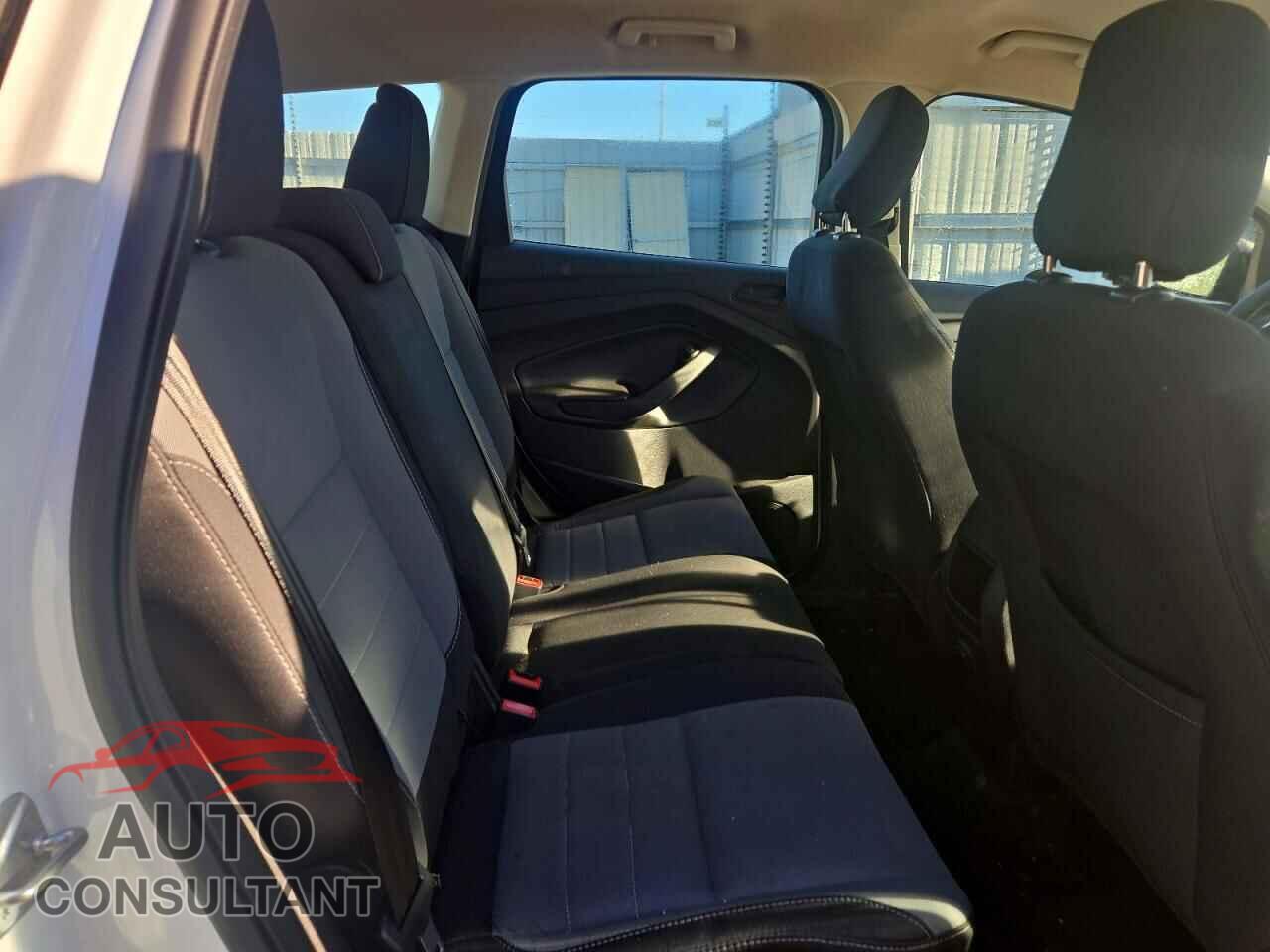 FORD ESCAPE 2019 - 1FMCU0F79KUB93665