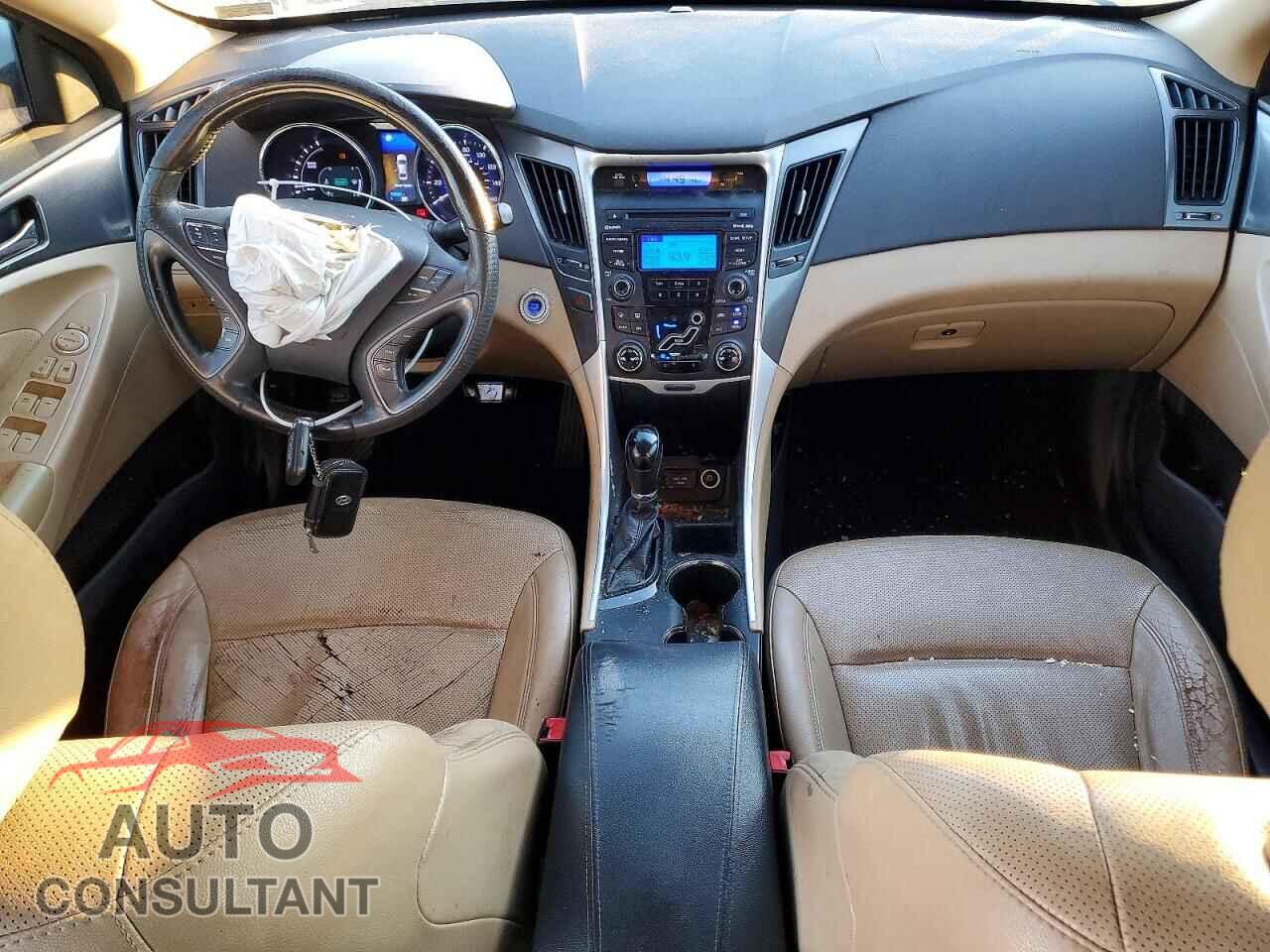 HYUNDAI SONATA 2012 - KMHEC4A45CA054460