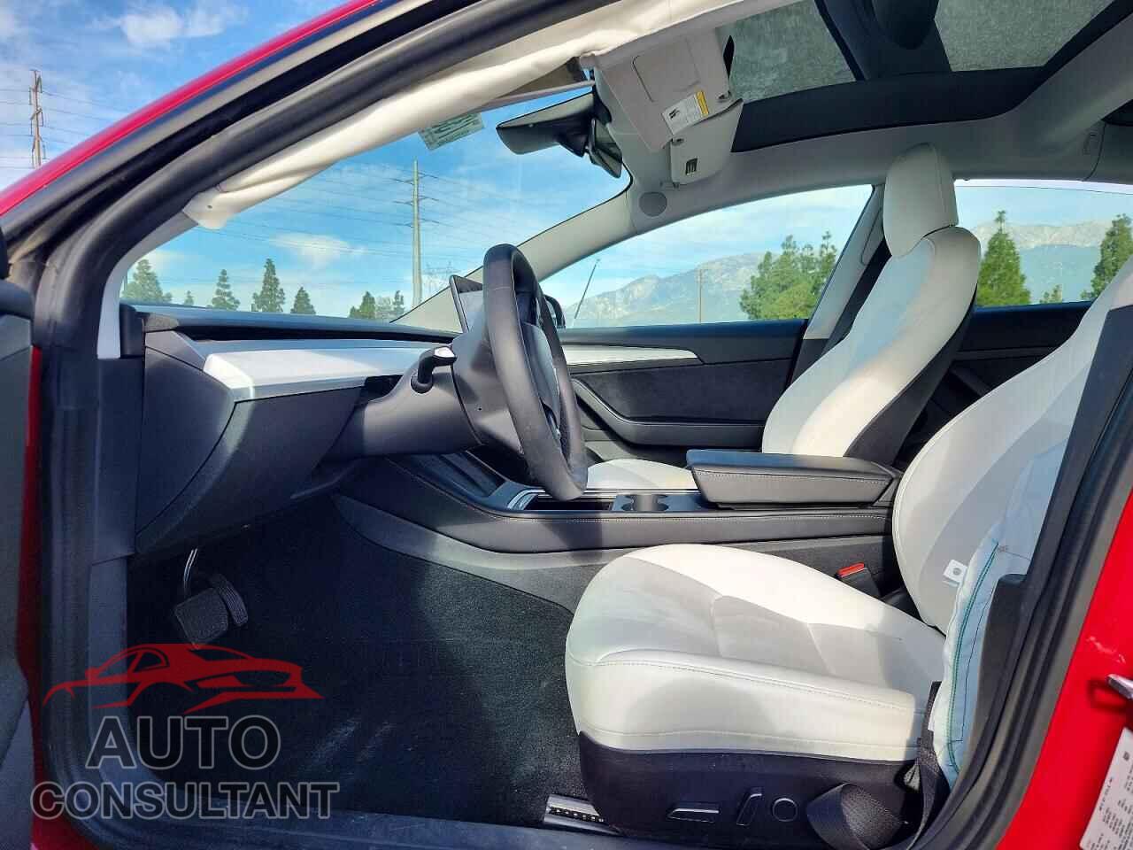 TESLA MODEL 3 2021 - 5YJ3E1EA2MF019257