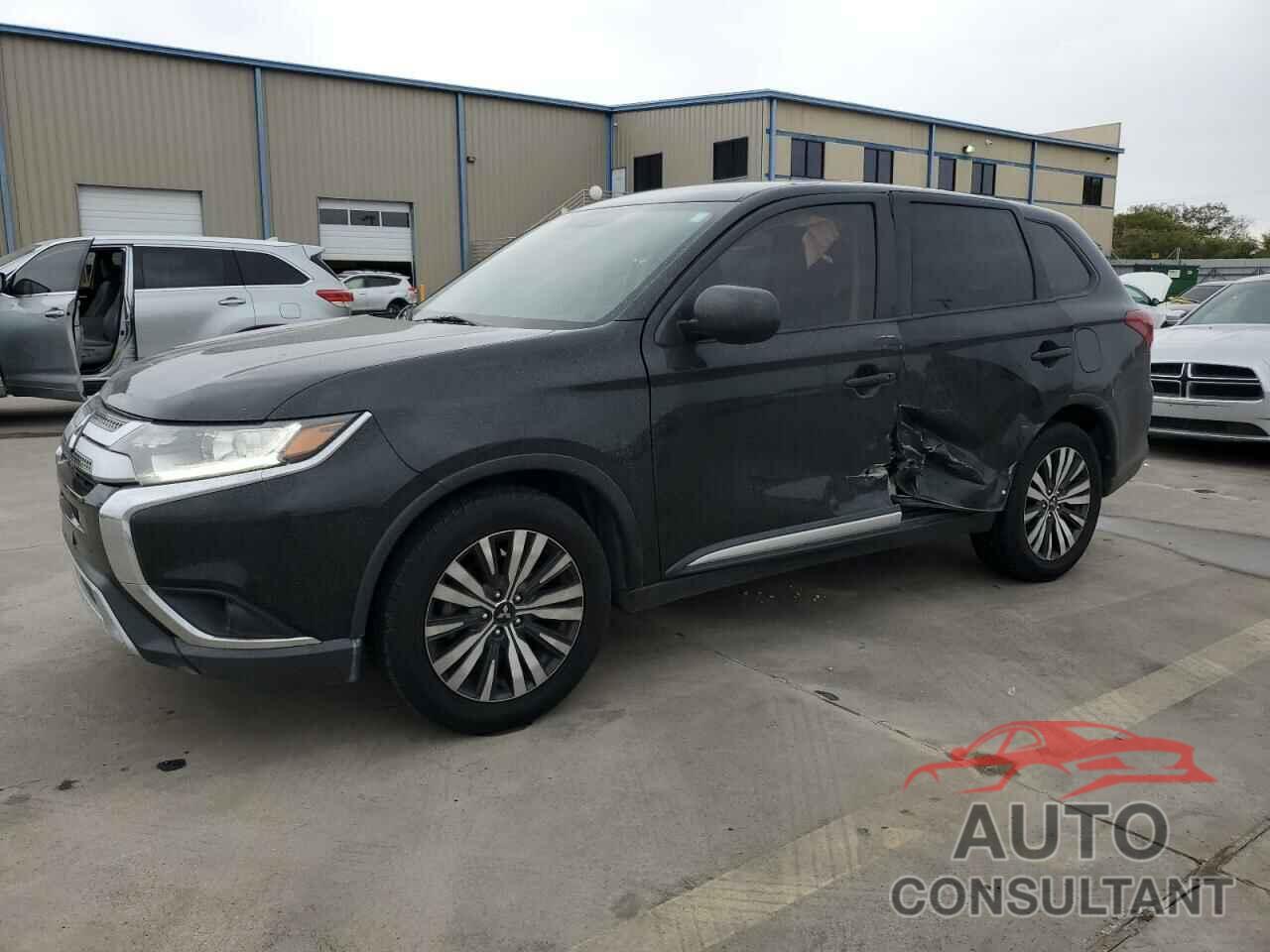 MITSUBISHI OUTLANDER 2019 - JA4AD2A30KJ002092