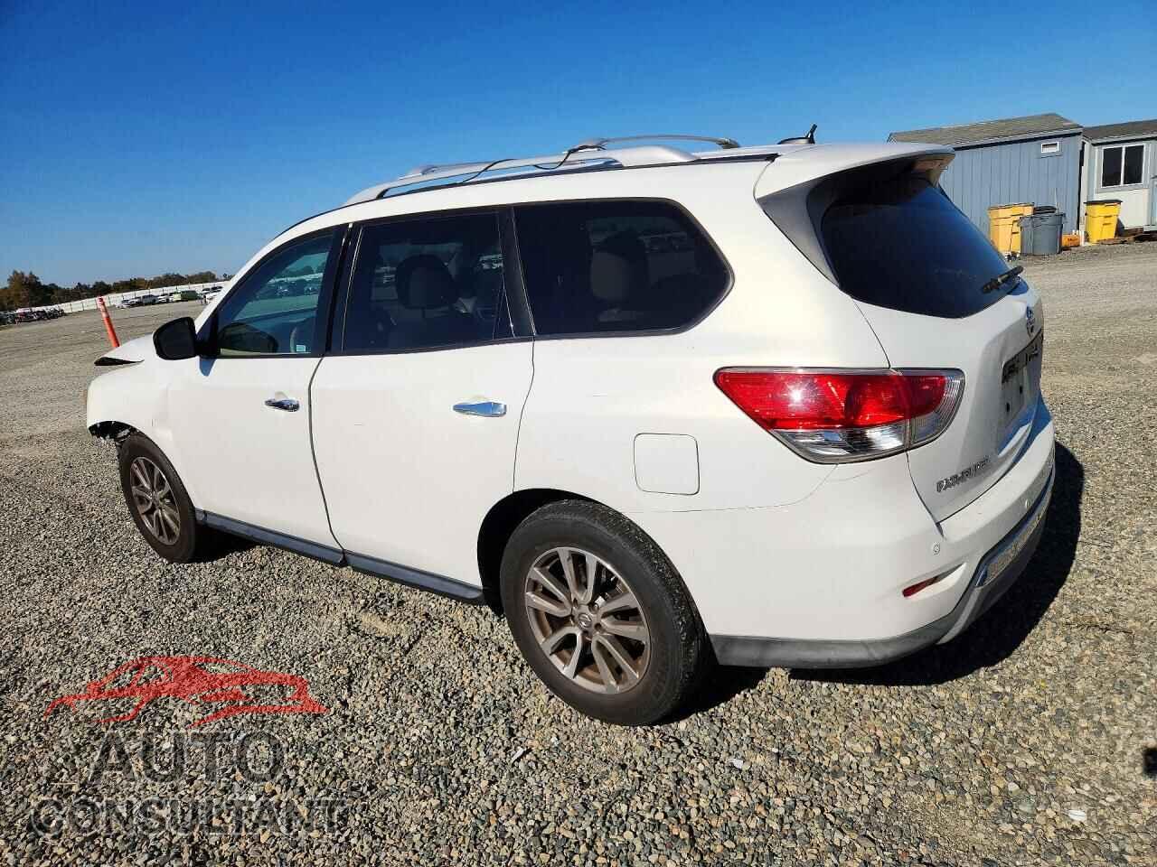 NISSAN PATHFINDER 2014 - 5N1AR2MMXEC660048
