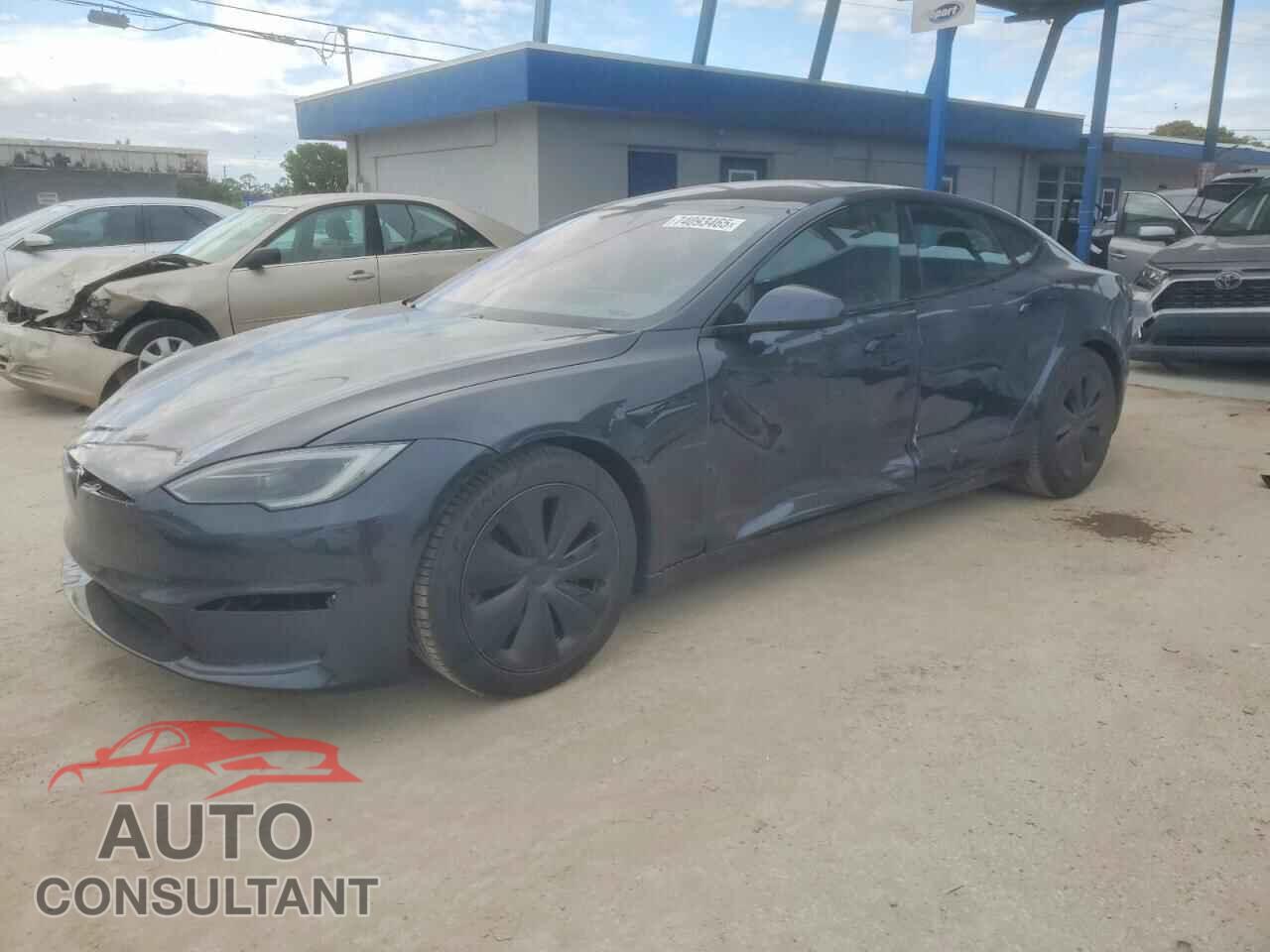 TESLA MODEL S 2024 - 5YJSA1E50RF534100