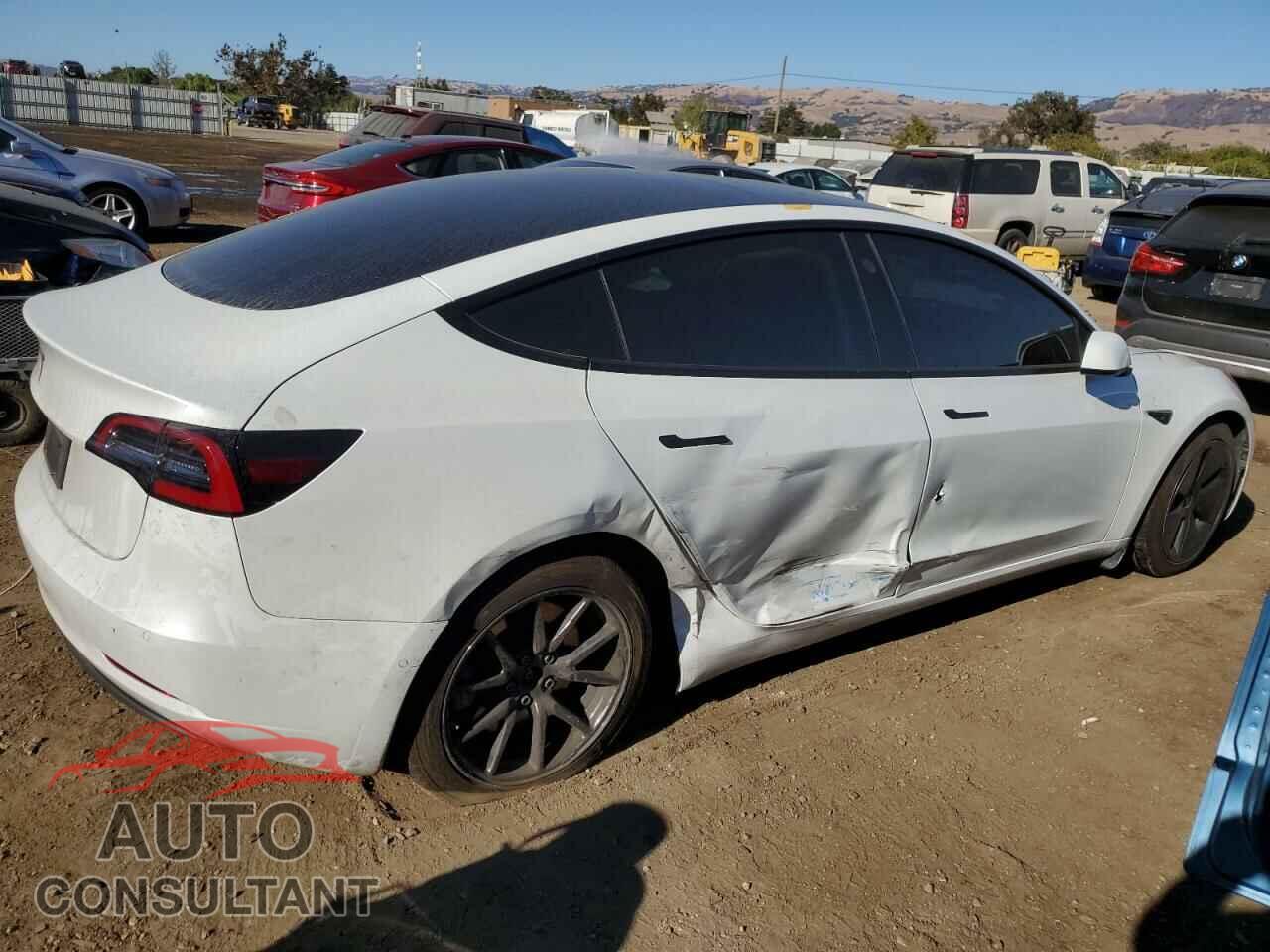 TESLA MODEL 3 2022 - 5YJ3E1EA6NF331096