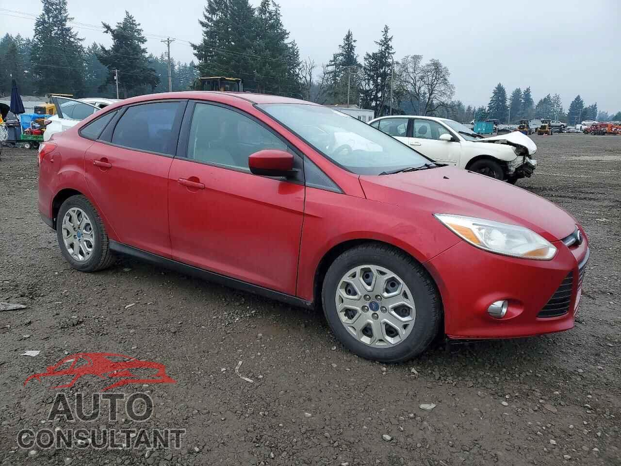 FORD FOCUS 2012 - 1FAHP3F28CL135146