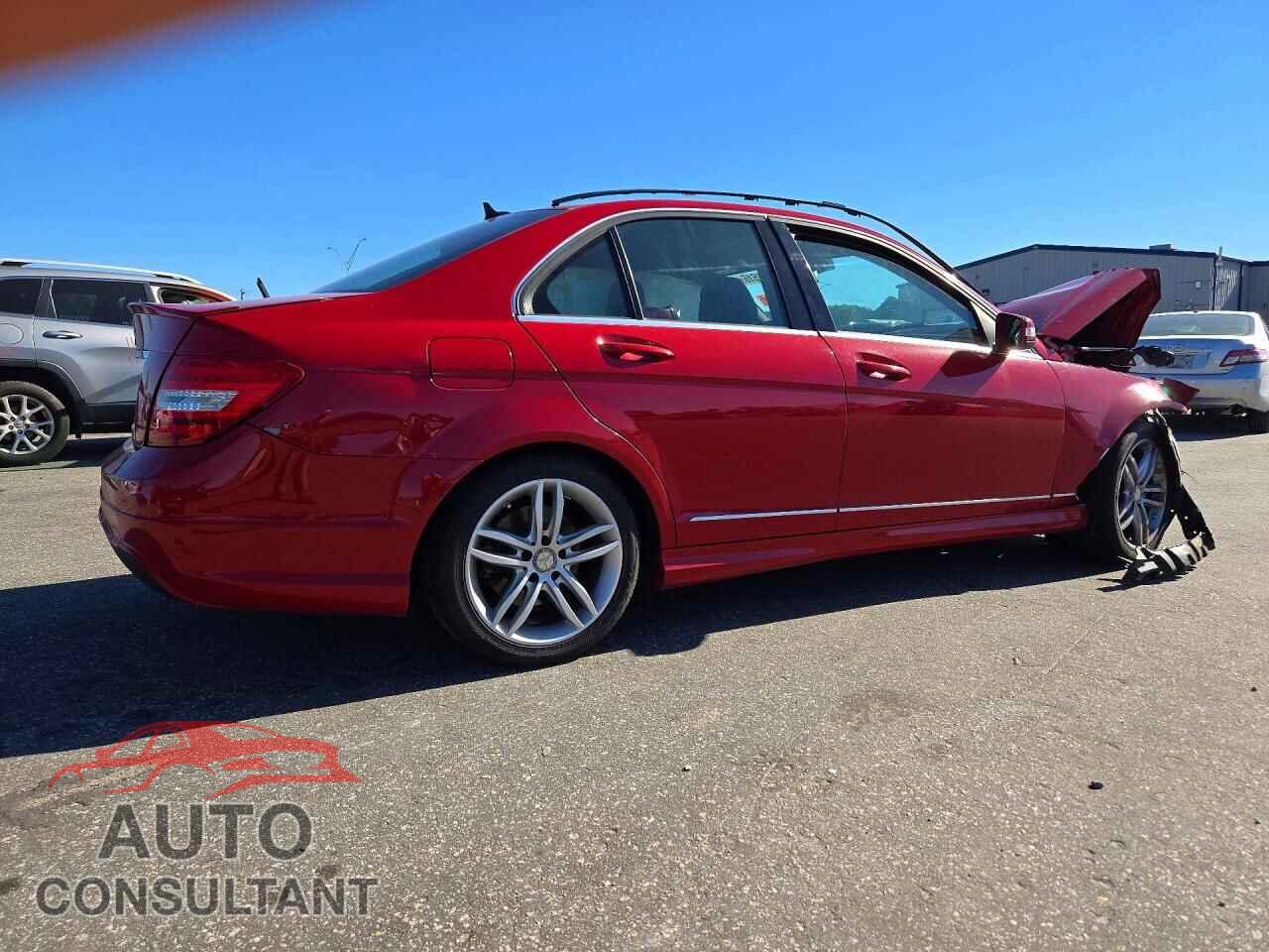 MERCEDES-BENZ C-CLASS 2014 - WDDGF4HB2ER320021