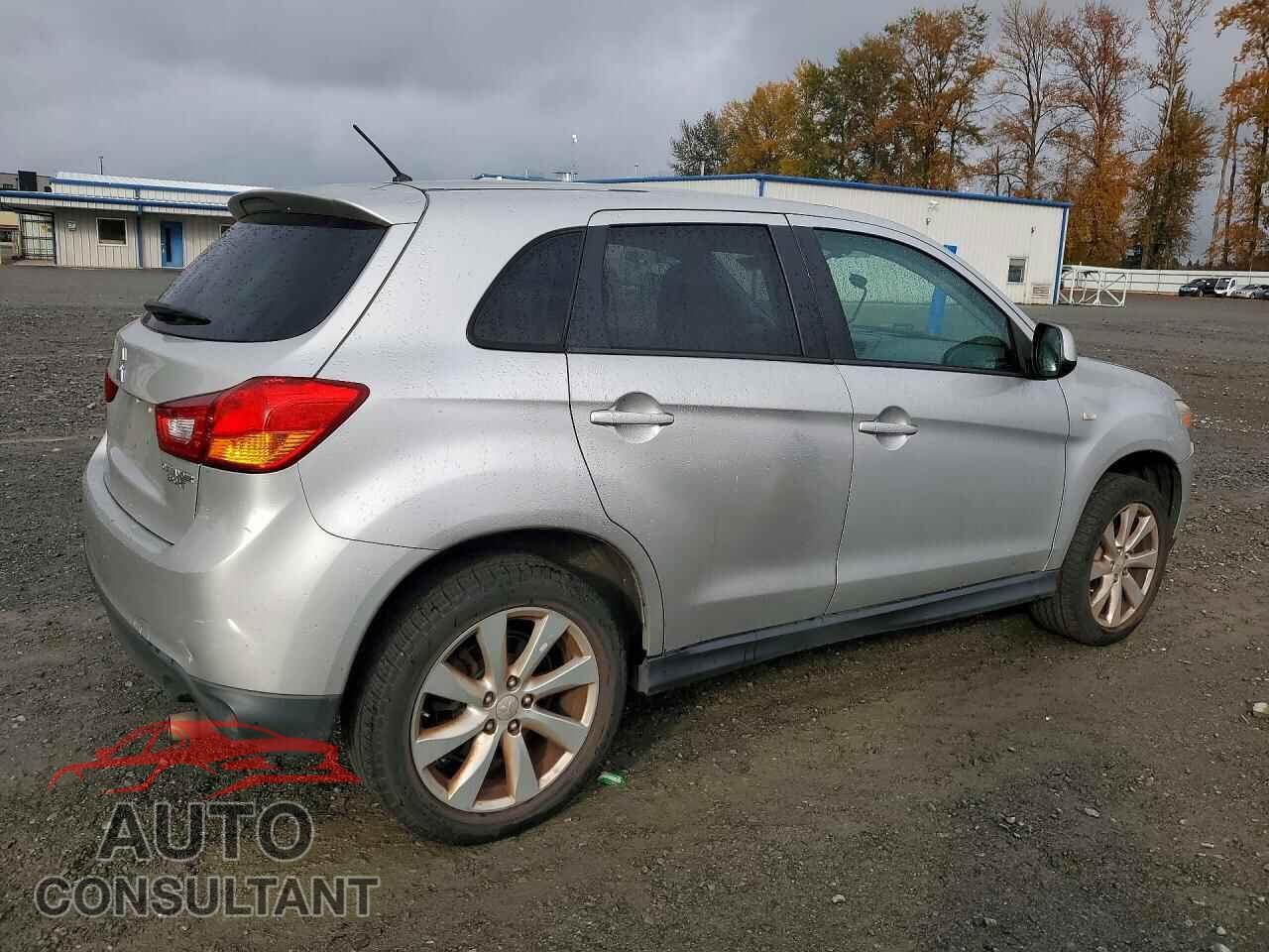 MITSUBISHI OUTLANDER 2015 - 4A4AR3AU1FE024941