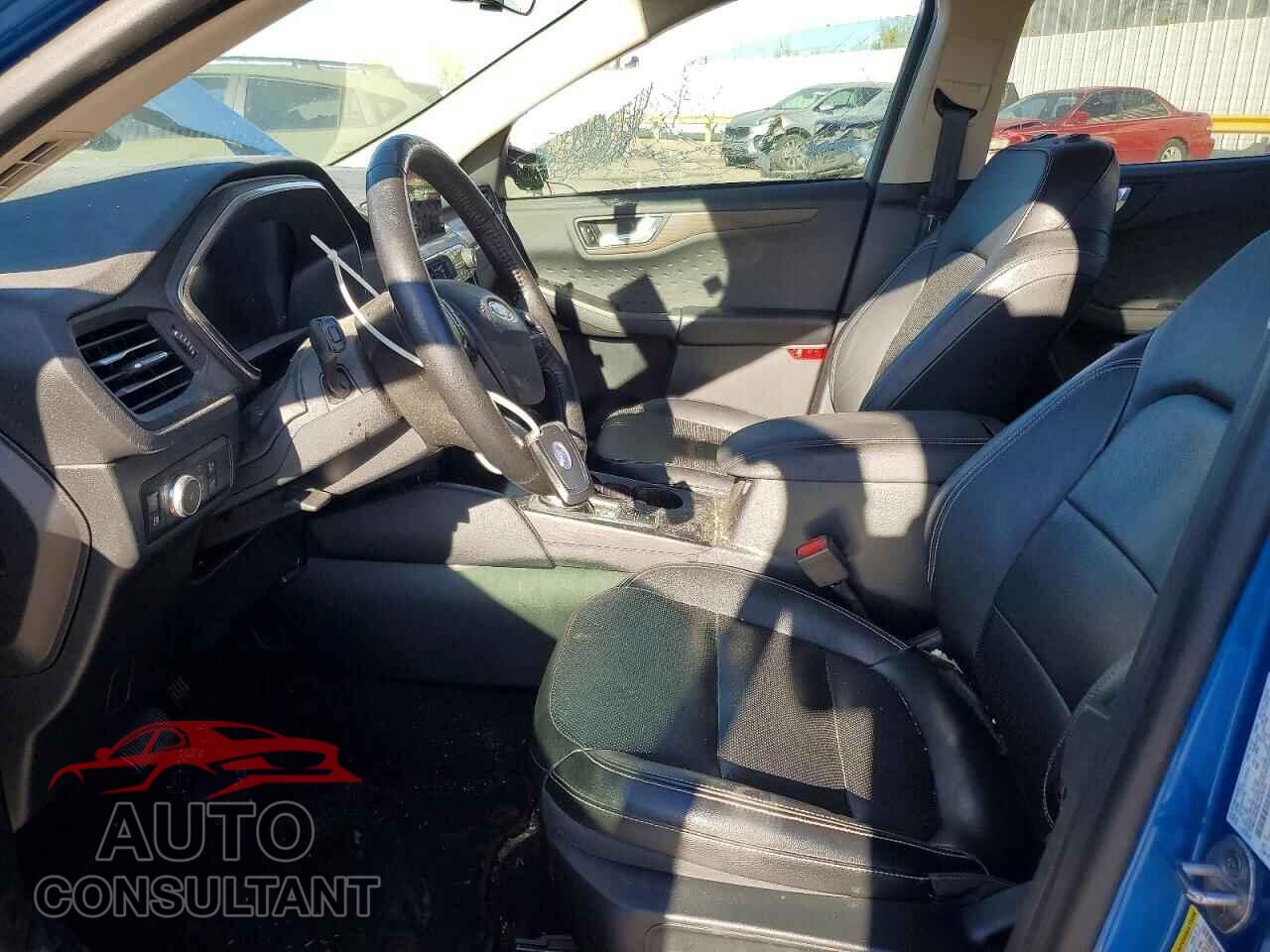 FORD ESCAPE 2020 - 1FMCU0DZ8LUA79131