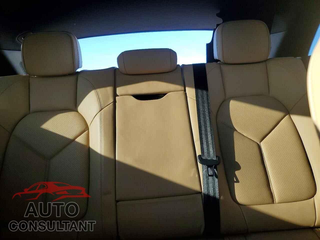 PORSCHE MACAN 2017 - WP1AA2A59HLB00601