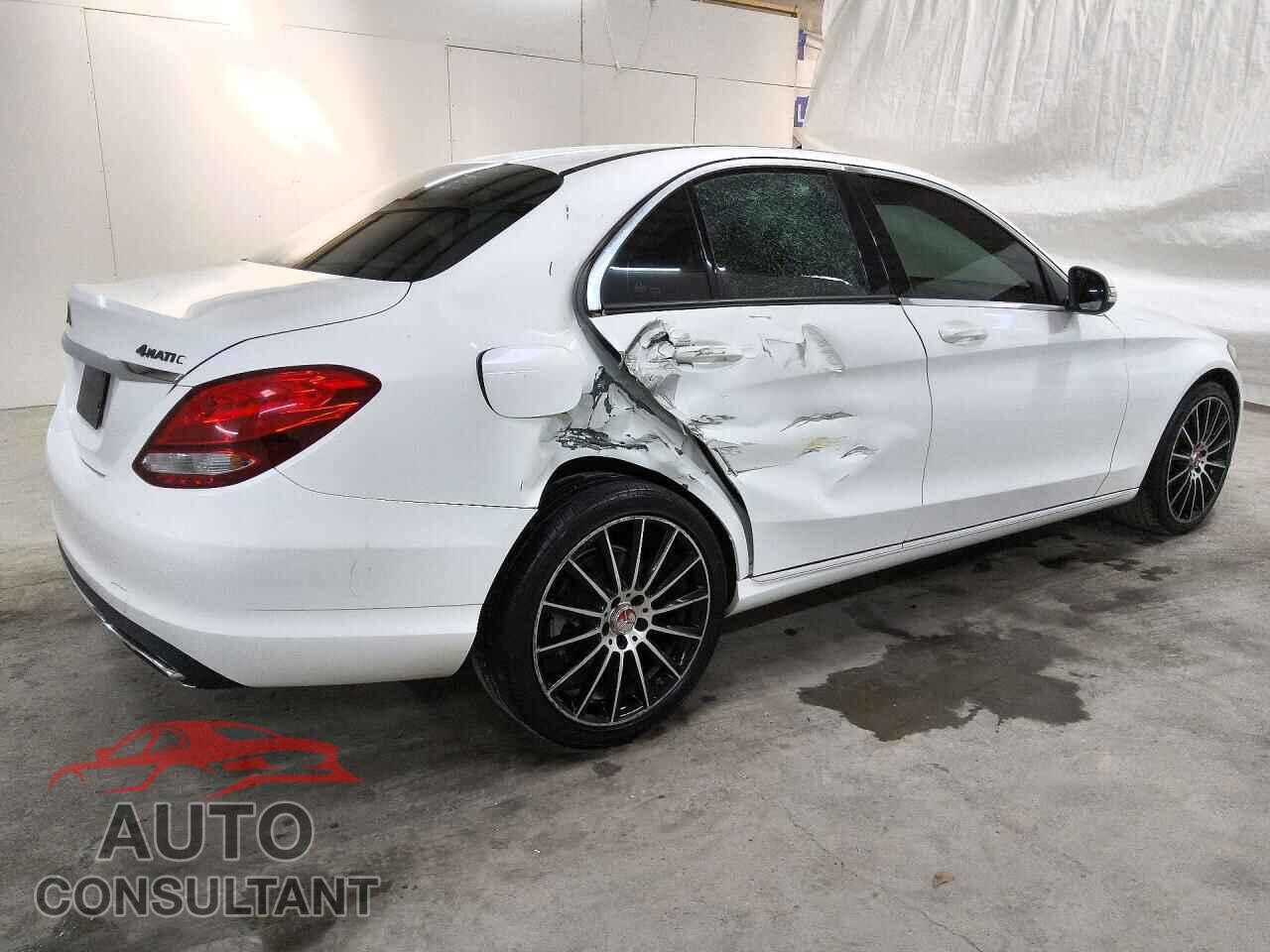MERCEDES-BENZ C-CLASS 2015 - 55SWF4KB8FU032041