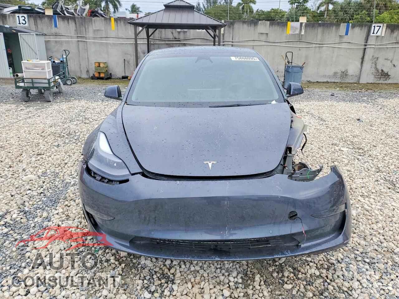 TESLA MODEL 3 2022 - 5YJ3E1EA2NF331323